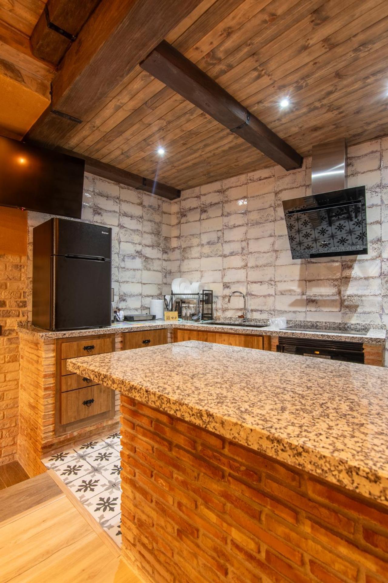 Apartamento Divino Morales Plasencia Exteriör bild