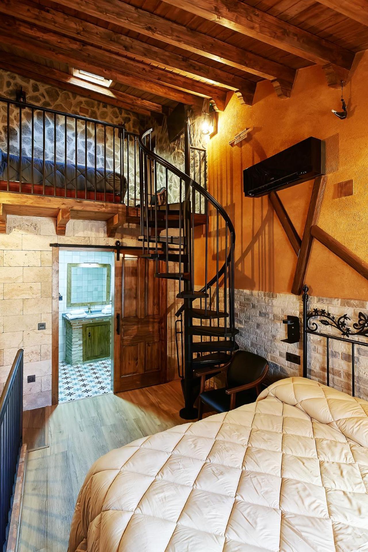 Apartamento Divino Morales Plasencia Exteriör bild